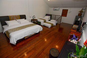 Hainan House Hotel Джордж Таун Екстериор снимка